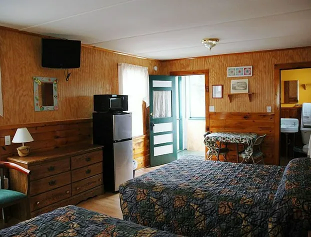 Channel Watefront Cottages hotel detail image 4