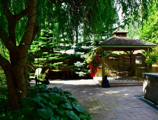 Explorer House hotel detail image 1