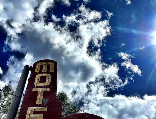 Piazza's Pine Cone Inn hotel detail image 1