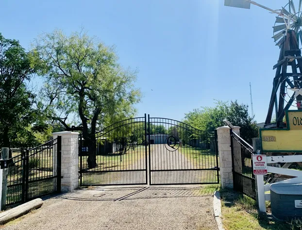 Old Irish Inn hotel detail image 1