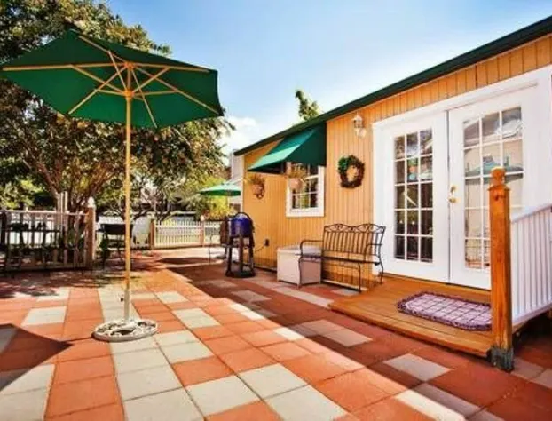 Old Irish Inn hotel detail image 2