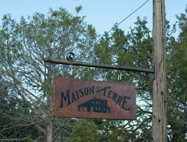 Maison de Terre hotel detail image 2