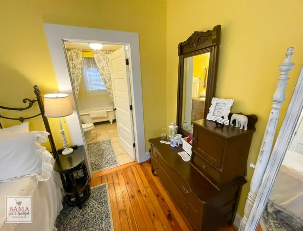 Bama Bed & Breakfast Campus hotel detail image 1