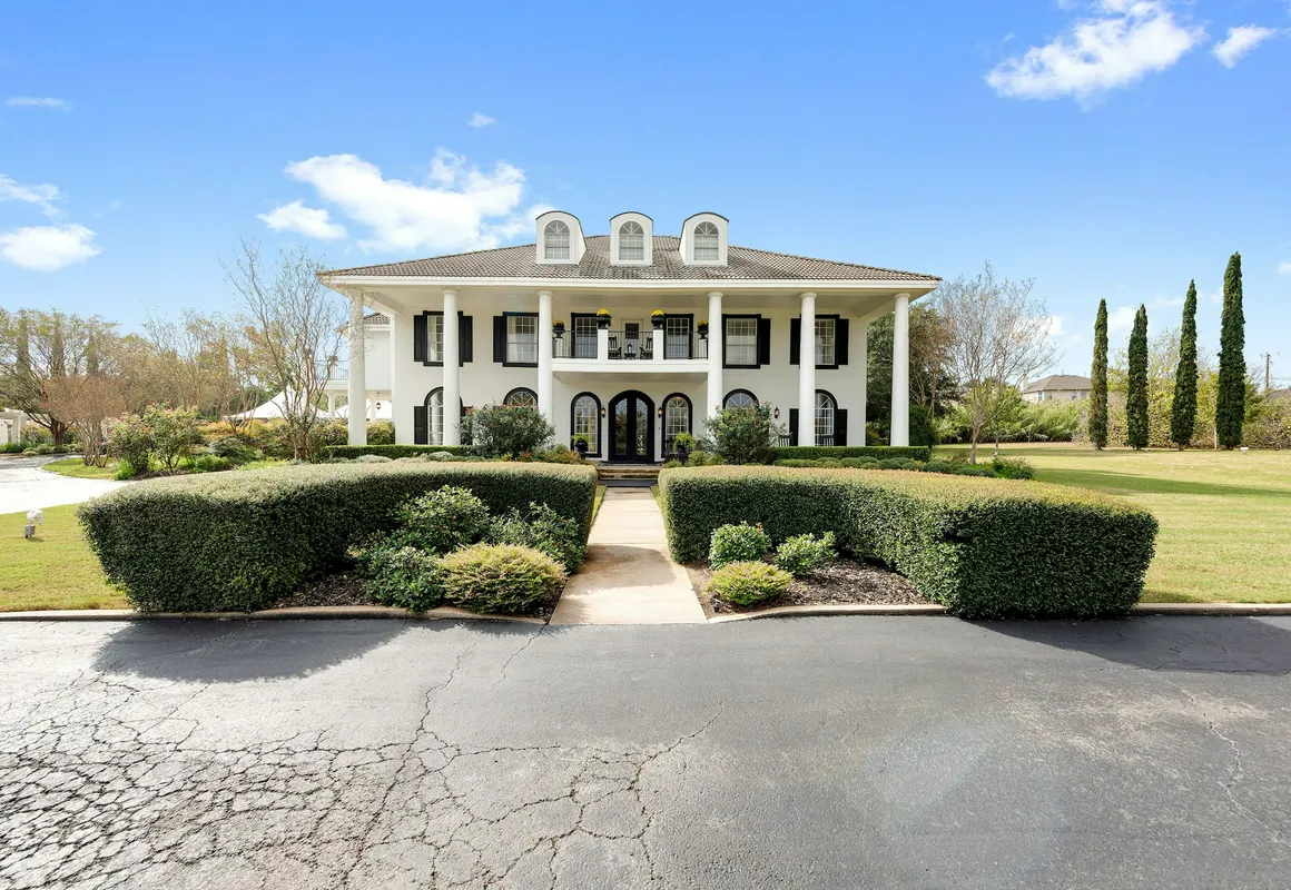 The Plantation House Boutique Inn hotel hero