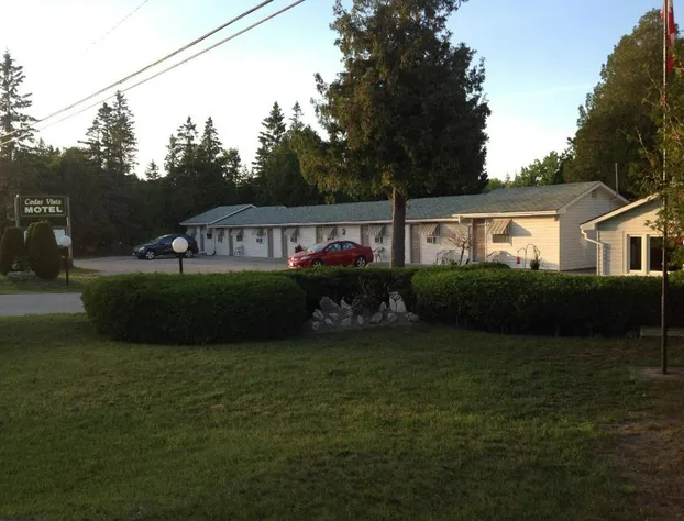 Cedar Vista Motel hotel detail image 2