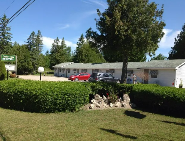 Cedar Vista Motel hotel detail image 3