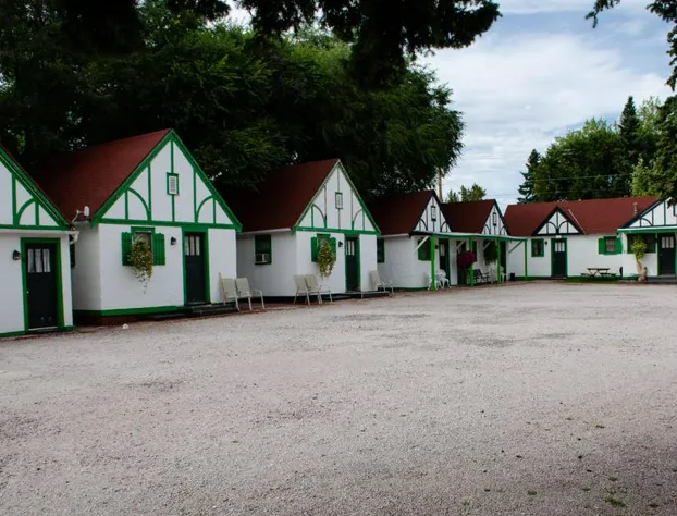 Chalet Motel hotel detail image 1