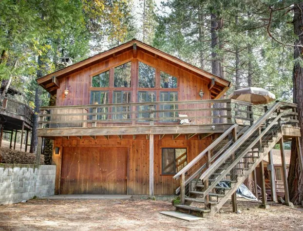 Tyler's Timber Lodge hotel detail image 2