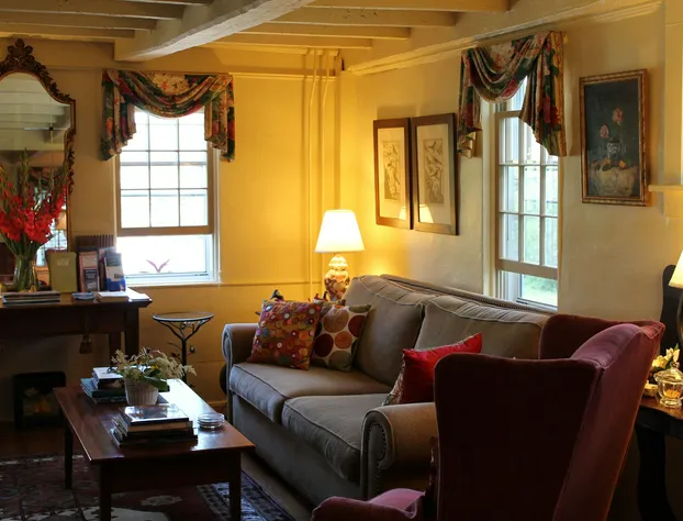 The 1720 House hotel detail image 4