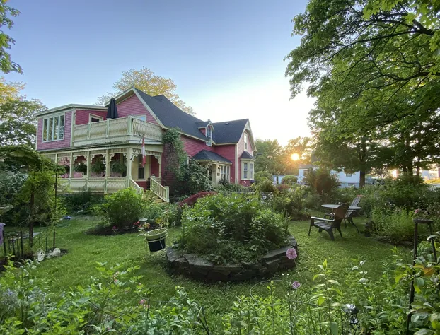 Chambers Guest House B&B hotel detail image 1
