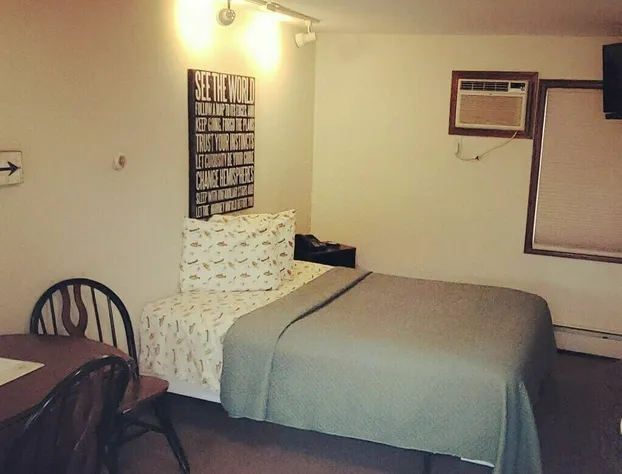 Evergreen Inn hotel detail image 4