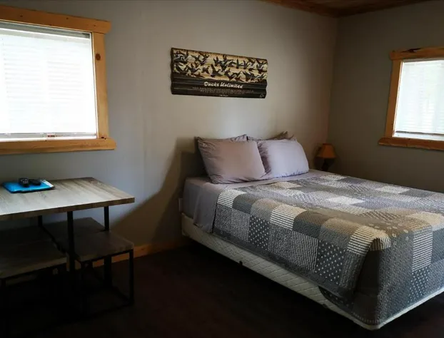 Overlook Inn & Cabins hotel detail image 4