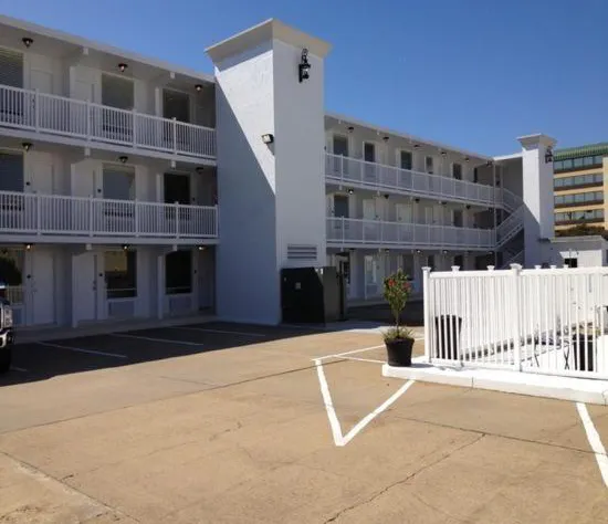 Oceans 2700 hotel detail image 1