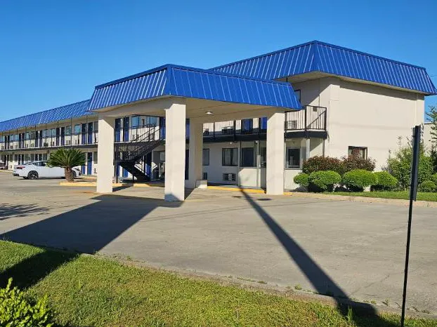 Sunrise Inn hotel detail image 1