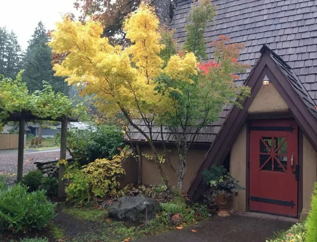 Robin Hood hotel detail image 4