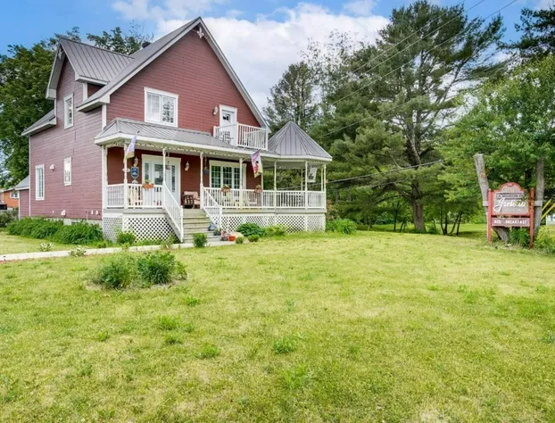 Gîte La Maison du Jardinier hotel detail image 4