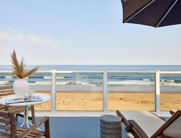 Blue - Inn on The Beach hotel detail image 2