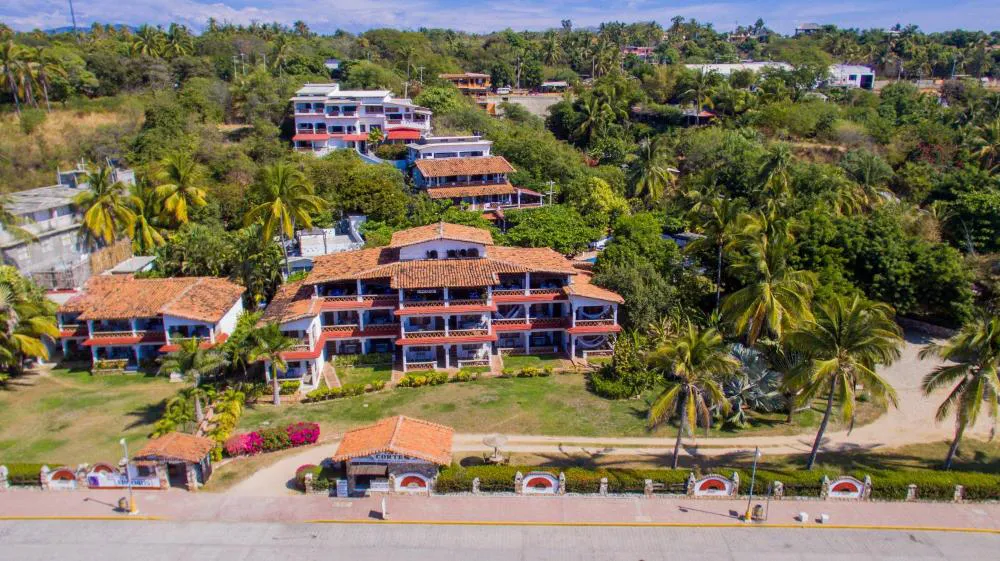 Hotel Arcoiris hotel hero