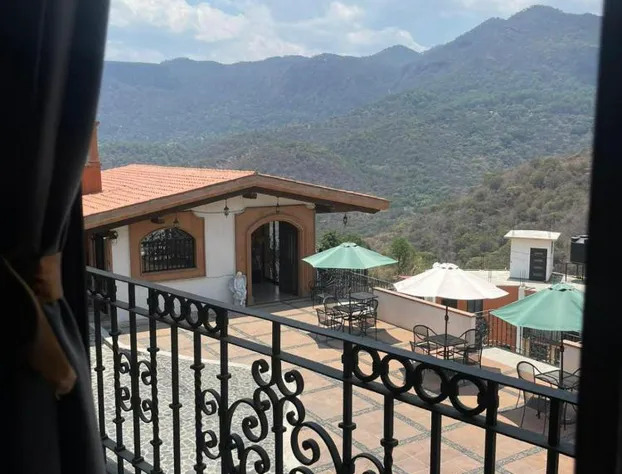 Hotel & Balneario Los Angeles hotel detail image 1