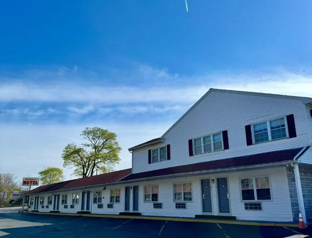 Chisholms Motor Inn hotel detail image 1