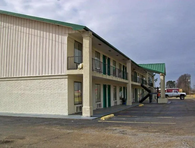 Americas Best Inn Brinkley hotel detail image 2