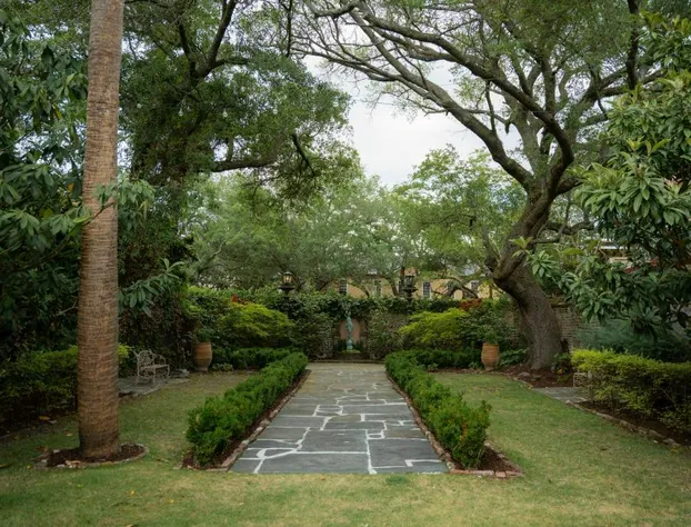 20 South Battery hotel detail image 1