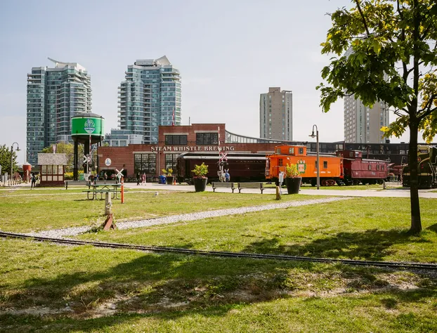 QuickStay - Classy & Rustic Downtown Condo hotel detail image 3