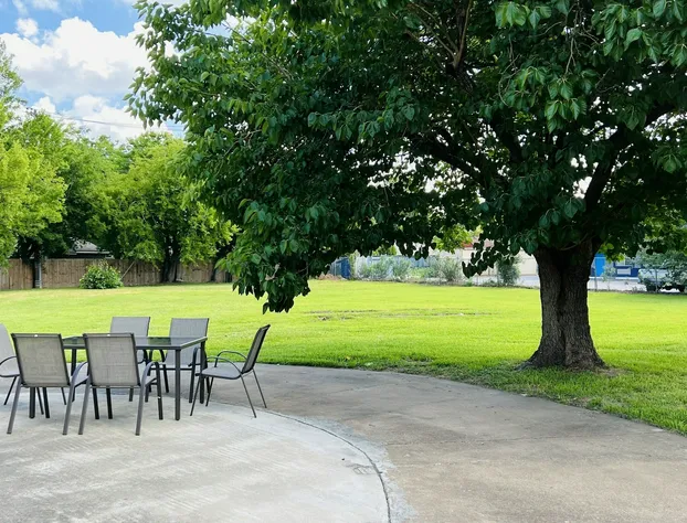 Regency Inn & Suites hotel detail image 2