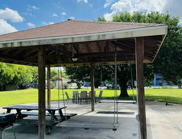 Regency Inn & Suites Houston East I 10 hotel detail image 3