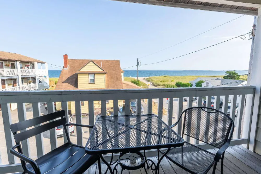 Waves Oceanfront Resort hotel hero