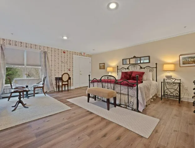 Brook Farm Inn hotel detail image 1