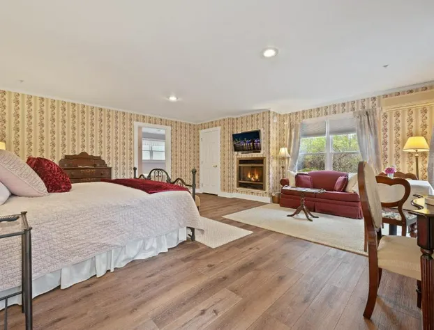 Brook Farm Inn hotel detail image 3