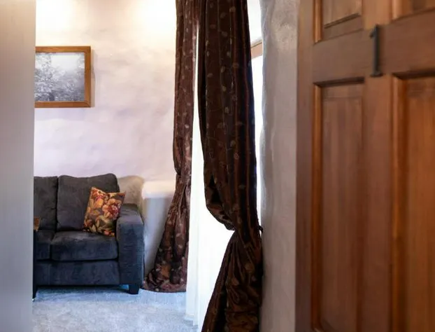 Makanda Inn hotel detail image 4