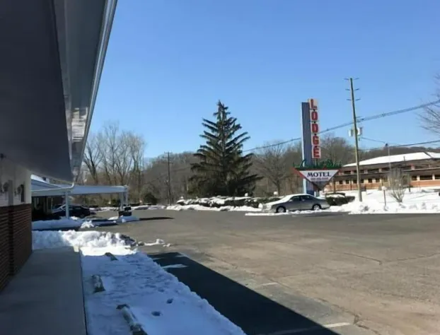 Laurel Notch Motel hotel detail image 2