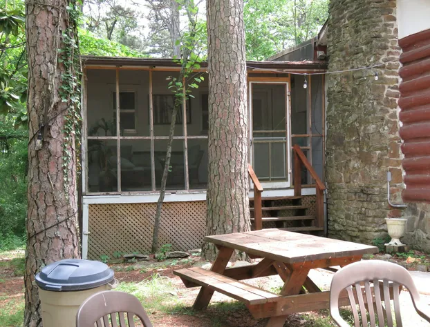 Tall Pines Inn hotel detail image 4