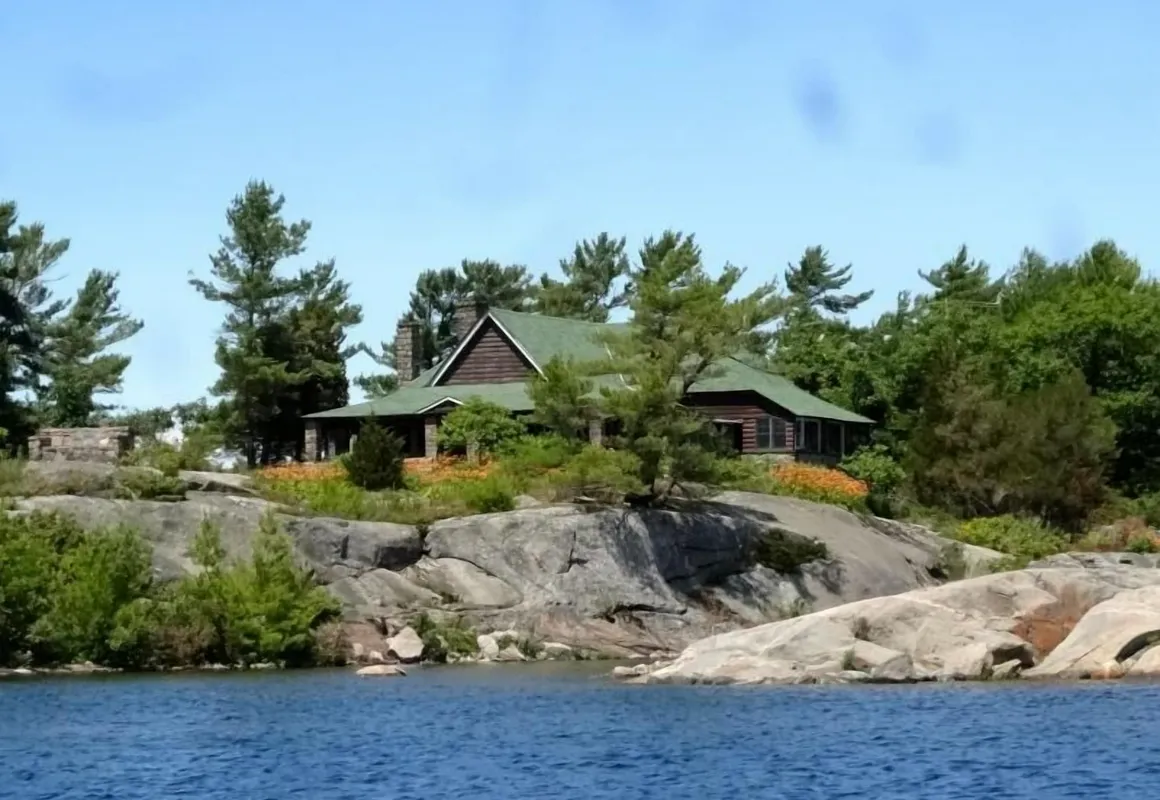 Gwanatchewan Cottage - Private Island hotel hero