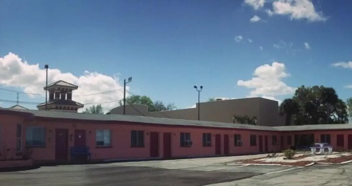 Twilight Motel hotel hero