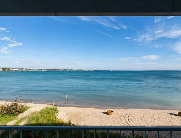 Clearwater Lakeshore Motel hotel detail image 1