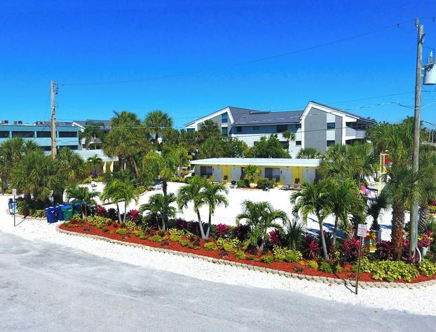 Tropical Breeze Beach Club hotel detail image 1