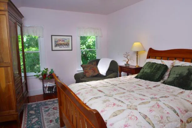 Bear Flag Inn hotel detail image 3