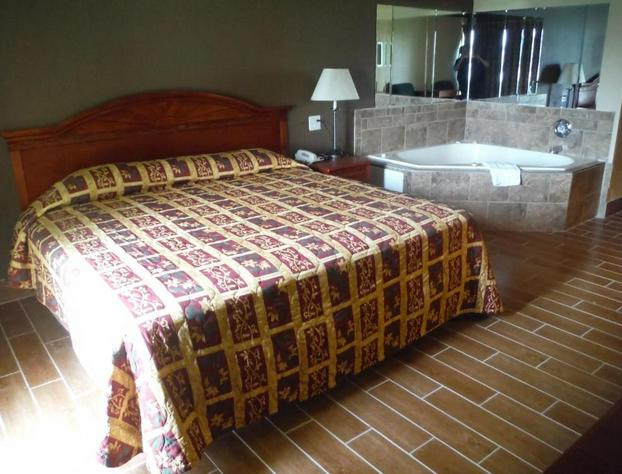 Budgetel Inn & Suites Hotel hotel detail image 1