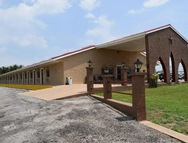Albany Inn & RV Campground hotel detail image 1
