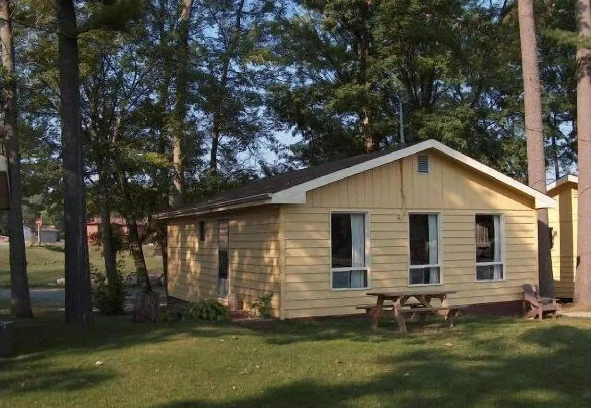 Sunrise Resort hotel hero