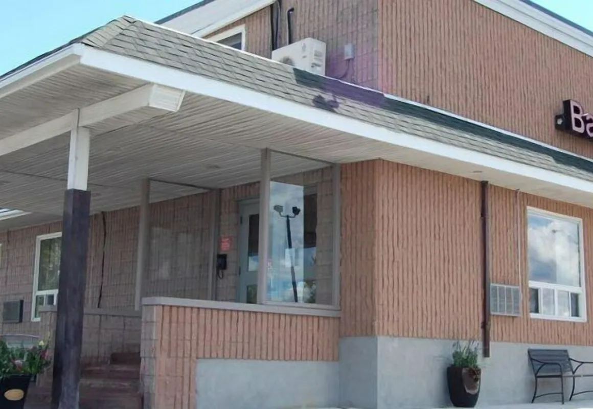 Barons Motor Inn hotel hero