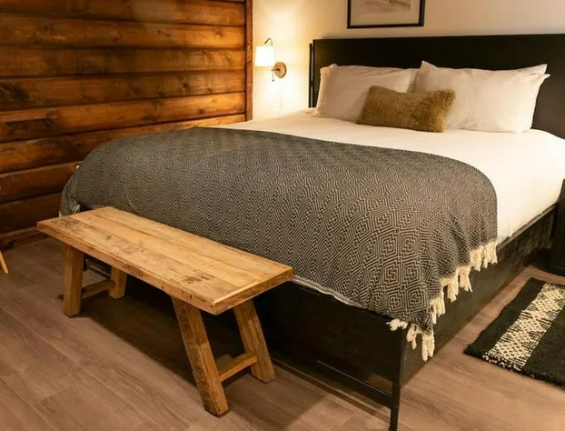 High Creek Lodge & Cabins hotel detail image 3