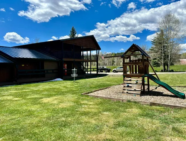 High Creek Lodge & Cabins hotel detail image 4