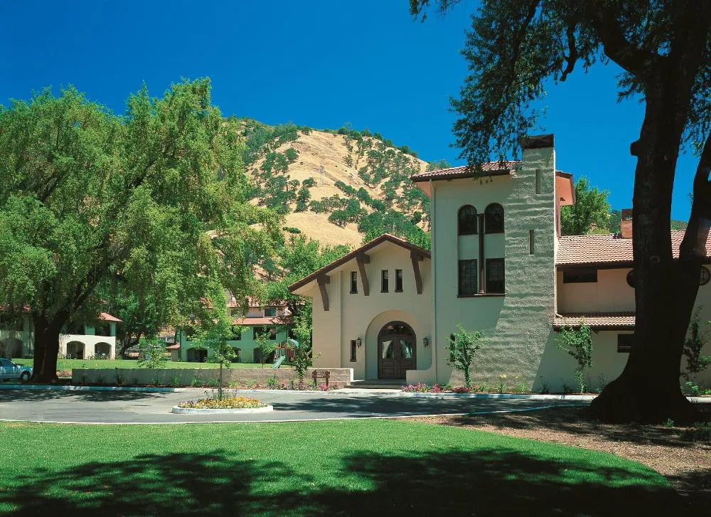 WorldMark Clear Lake hotel hero