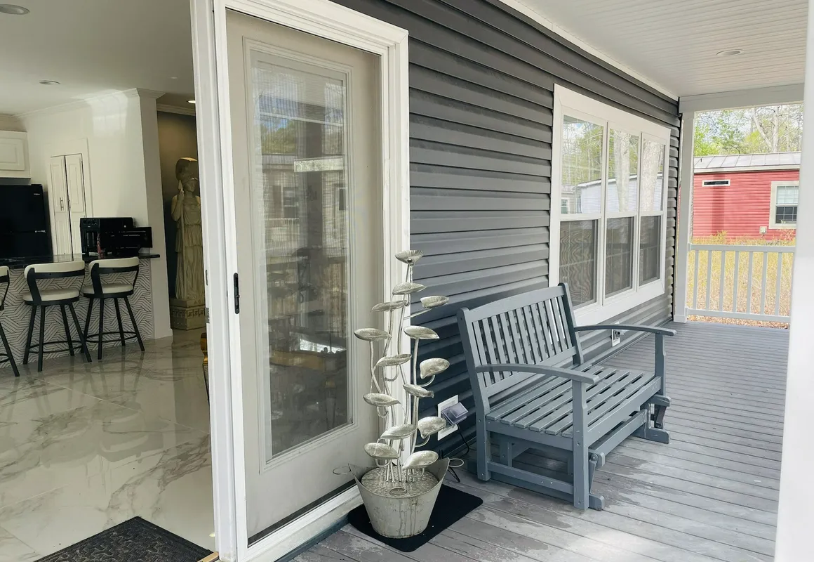 Swan Lake Resort Rentals hotel hero