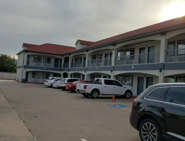 Palace Inn Hwy 6 North & Clay Rd hotel detail image 1