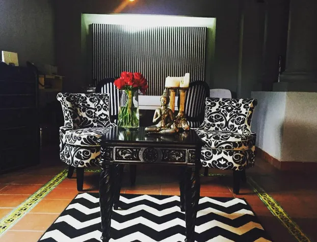 El Hotel hotel detail image 1